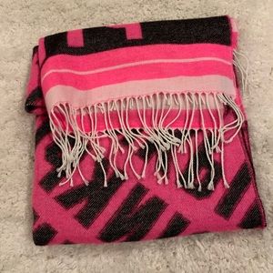 VS Pink Throw